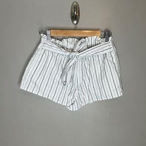 Love tree striped paper bag shorts